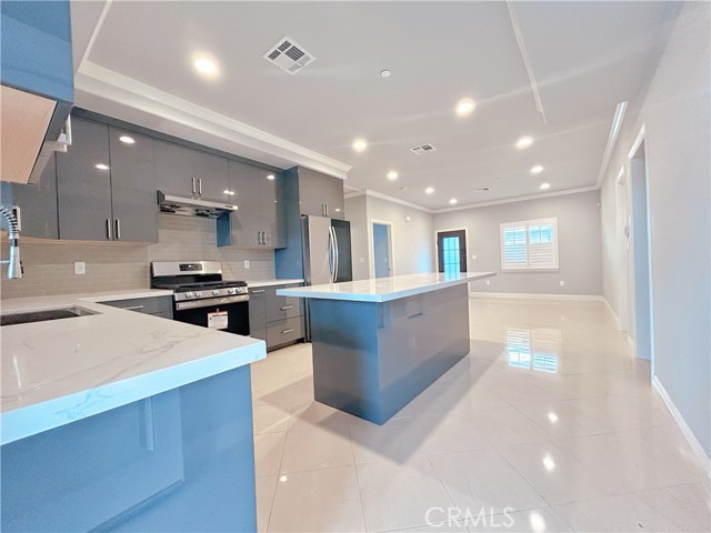 Detail Gallery Image 2 of 10 For 5309 Bartlett, San Gabriel,  CA 91776 - 3 Beds | 2 Baths