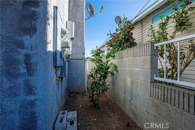 Detail Gallery Image 30 of 34 For 310 N Grand Ave a,  San Pedro,  CA 90731 - 3 Beds | 2/1 Baths