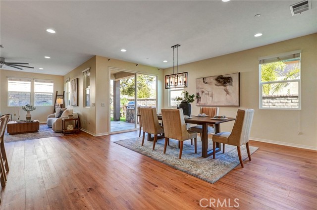 Detail Gallery Image 9 of 44 For 24509 Rosette Ln, Valencia,  CA 91354 - 5 Beds | 3 Baths