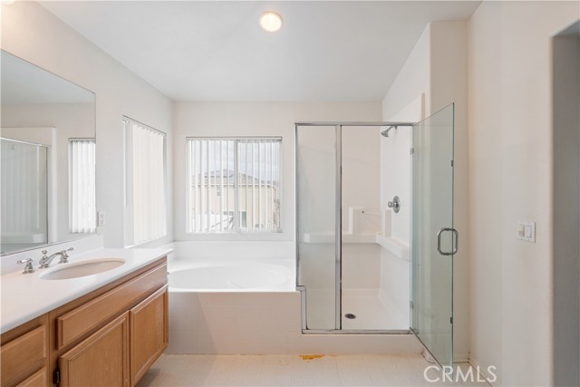 12569 Mesa View Drive, Victorville CA: https://media.crmls.org/medias/4661198f-fe99-4f79-a7d8-1bfa0017d33a.jpg