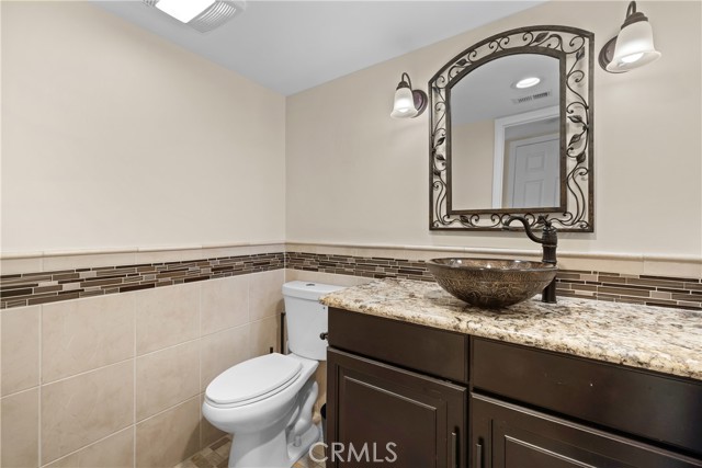 Detail Gallery Image 19 of 35 For 16513 Moorpark St, Encino,  CA 91436 - 5 Beds | 5/1 Baths