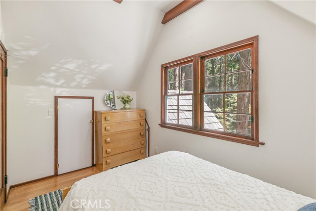 187 Cedar Circle Circle, Lake Arrowhead CA: https://media.crmls.org/medias/4662386a-a7dc-4132-ab45-c4ffb1e1d6f0.jpg