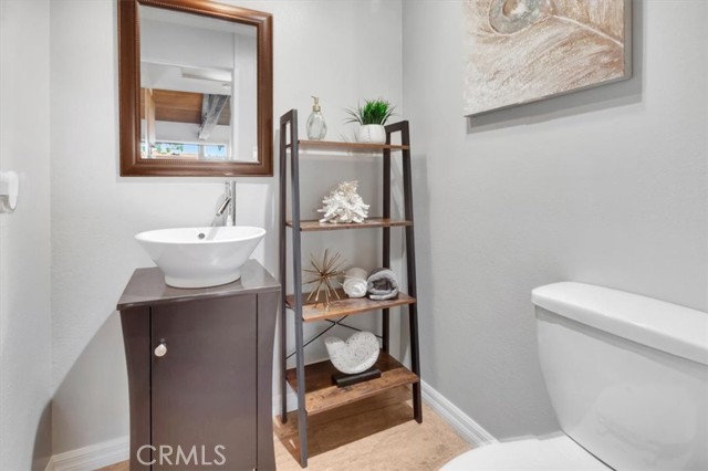 Detail Gallery Image 16 of 27 For 8317 Marina Pacifica, Long Beach,  CA 90803 - 2 Beds | 3 Baths