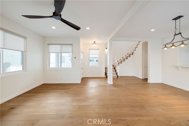 Detail Gallery Image 8 of 56 For 1707 Marshallfield #B,  Redondo Beach,  CA 90278 - 3 Beds | 3 Baths