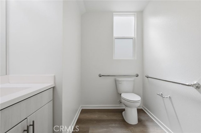 Detail Gallery Image 4 of 34 For 809 Brickyard Ln, Costa Mesa,  CA 92627 - 2 Beds | 2/2 Baths