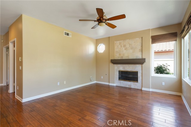 9320 Isaac Lord Drive, Rancho Cucamonga CA: https://media.crmls.org/medias/466350e8-2e6e-4871-a6a1-36ace973e82e.jpg