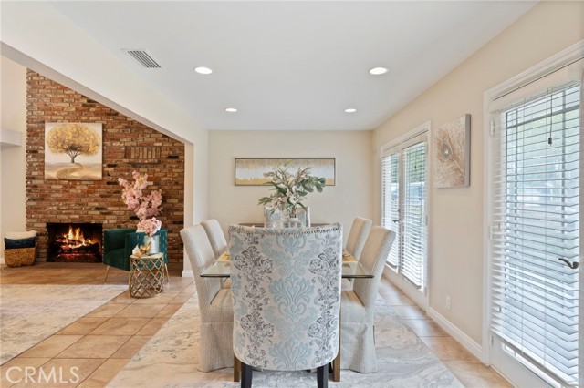 3340 Hillrose Dr, Rossmoor CA: https://media.crmls.org/medias/4663e980-95b0-49c0-8dab-01537454e246.jpg