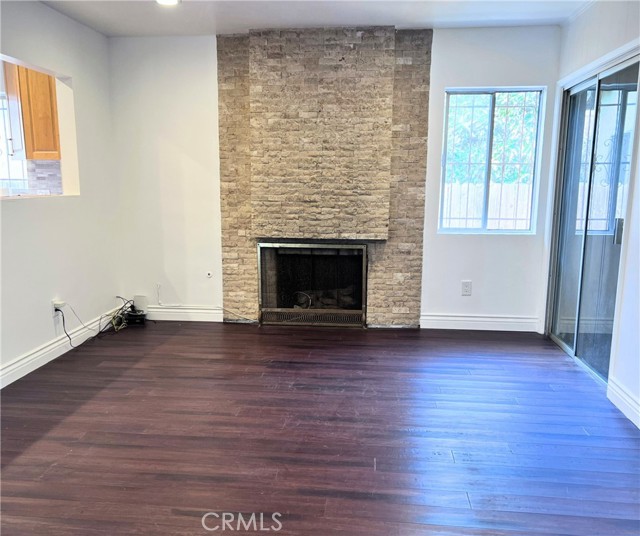 Detail Gallery Image 3 of 16 For 4515 W 137th, Hawthorne,  CA 90250 - 5 Beds | 4 Baths