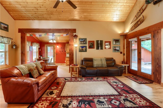 Detail Gallery Image 9 of 69 For 7072 Cranes Nest Rd, Mariposa,  CA 95338 - 1 Beds | 1 Baths