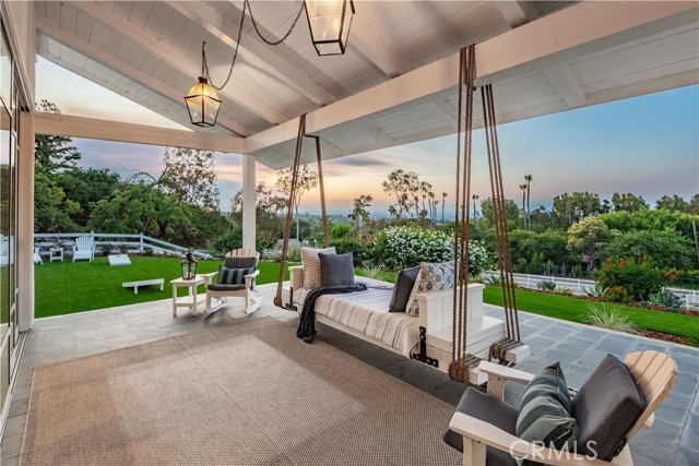 16 Roadrunner Road, Rolling Hills CA: https://media.crmls.org/medias/46657dbf-8b55-4362-8da3-170eac2c2a42.jpg