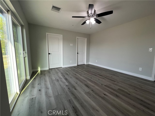 10165 E Avenue S10, Littlerock CA: https://media.crmls.org/medias/4665be19-3288-439f-b461-c0f07c3c1ead.jpg