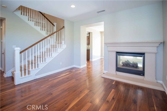 Detail Gallery Image 17 of 41 For 4684 Luna Ct, Calabasas,  CA 91302 - 4 Beds | 4/1 Baths