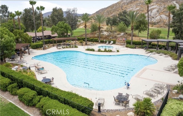 240 Glenview Lane, Hemet CA: https://media.crmls.org/medias/46674223-9507-429c-9af4-8dc39cb0611c.jpg