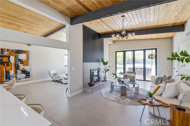 Detail Gallery Image 8 of 33 For 2199 N Berne Dr, Palm Springs,  CA 92262 - 3 Beds | 2/1 Baths