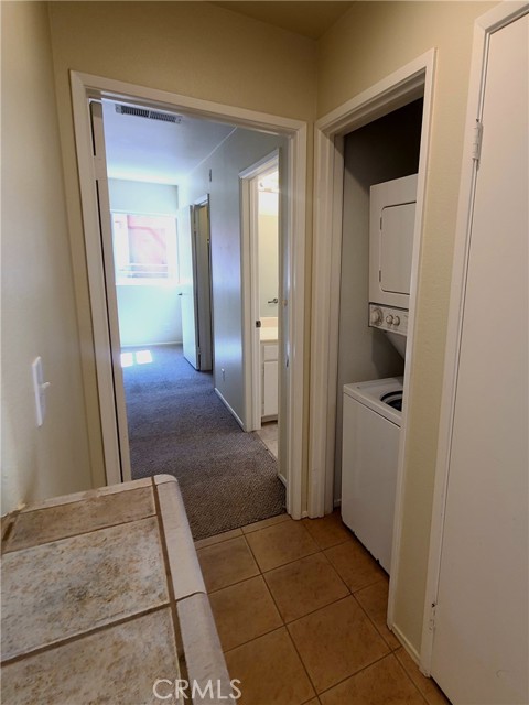 Detail Gallery Image 9 of 26 For 5060 Kester Ave #211,  Sherman Oaks,  CA 91403 - 2 Beds | 2 Baths