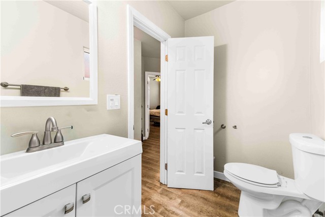 Detail Gallery Image 12 of 17 For 1301 W 132nd, Compton,  CA 90222 - 2 Beds | 1 Baths