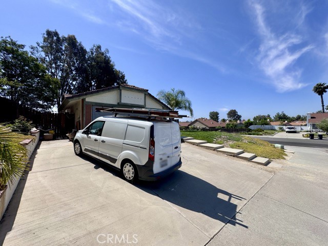Detail Gallery Image 4 of 29 For 27196 Rainbow Creek Dr, Temecula,  CA 92591 - 3 Beds | 2 Baths