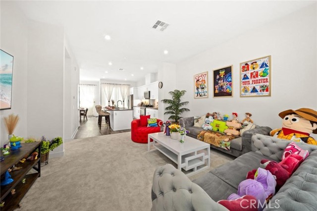 1614 W Bushell Street, Anaheim CA: https://media.crmls.org/medias/46697de5-ae8f-46e6-a083-dcd78f5e9517.jpg