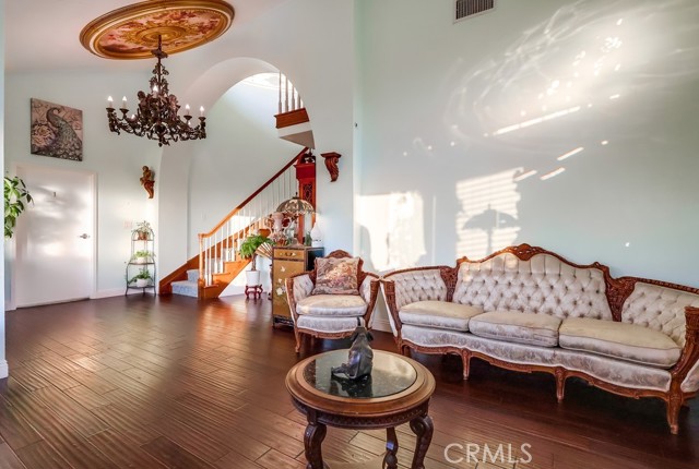 Detail Gallery Image 10 of 38 For 19974 E Limecrest Dr, Covina,  CA 91724 - 6 Beds | 4 Baths