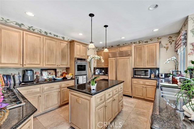 Detail Gallery Image 17 of 75 For 10302 Broadview Pl, North Tustin,  CA 92705 - 5 Beds | 4/1 Baths