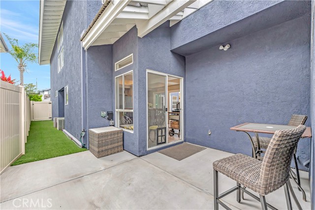 Detail Gallery Image 30 of 55 For 1916 Pine St, Huntington Beach,  CA 92648 - 4 Beds | 3 Baths