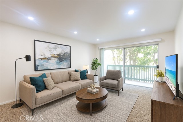 Detail Gallery Image 4 of 18 For 564 N Bellflower Bld #218,  Long Beach,  CA 90814 - 1 Beds | 1 Baths