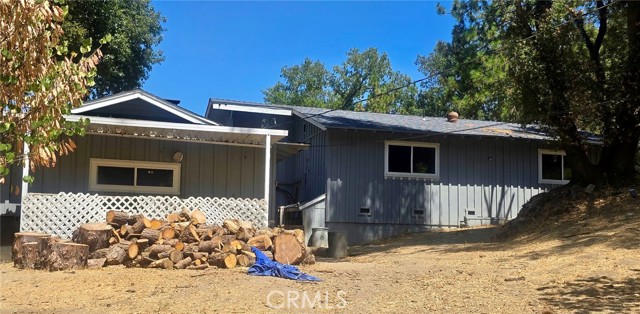 48833 Rock Point Road, Oakhurst CA: https://media.crmls.org/medias/466bf3ac-b108-4d72-b614-203acf6c149c.jpg