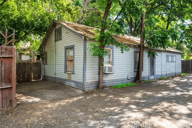 1326 Mulberry Street, Chico CA: https://media.crmls.org/medias/466bf49f-abd4-458d-98d0-8930f206cfeb.jpg