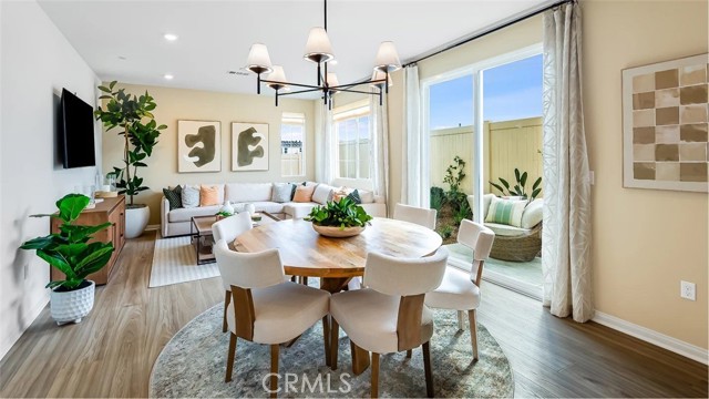 Detail Gallery Image 3 of 18 For 1678 Phantom Ln, Rialto,  CA 92376 - 4 Beds | 3 Baths