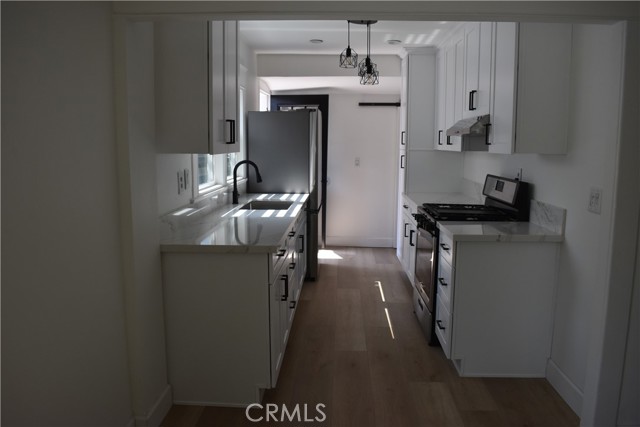 231 W Railway Street, San Dimas CA: https://media.crmls.org/medias/466c9107-2dcd-41ff-a1e9-805d52ef6705.jpg