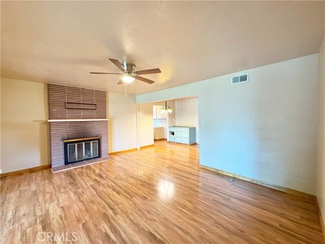 1041 Golden Gate Avenue, Dos Palos CA: https://media.crmls.org/medias/466cdd81-66c9-45cd-be82-abfae0dc55fd.jpg