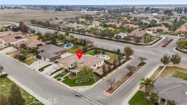 15521 Georges Letour Avenue, Bakersfield CA: https://media.crmls.org/medias/466cf22d-d923-4679-8197-e76a60ddac15.jpg