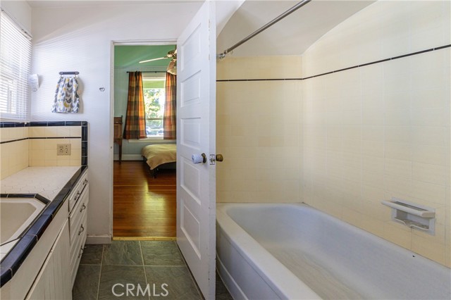 Detail Gallery Image 40 of 52 For 320 W 21st St, Merced,  CA 95340 - 4 Beds | 2 Baths
