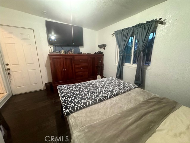 Detail Gallery Image 25 of 31 For 2129 30th W 30th St, Los Angeles,  CA 90018 - 4 Beds | 1 Baths