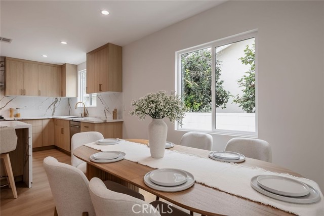 14126 Runnymede Street, Van Nuys CA: https://media.crmls.org/medias/466eb29e-92e1-42c3-9ac7-c10aa8cdf643.jpg