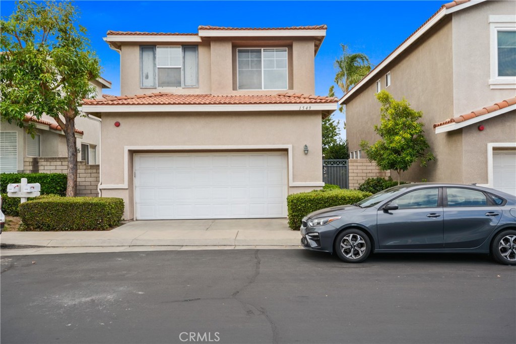 1549 E Cameron Way