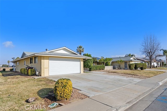 26434 Mccall Boulevard, Menifee CA: https://media.crmls.org/medias/46702596-3db8-4a1a-b8b6-553f397f4c1c.jpg