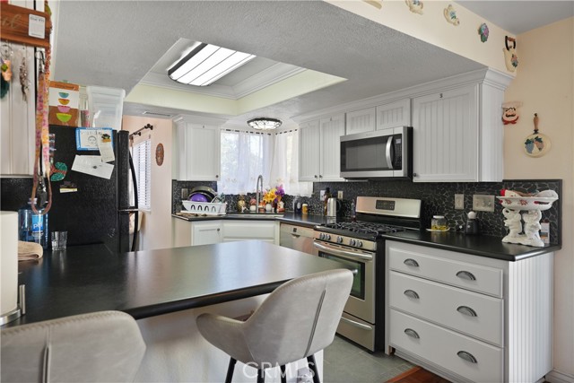 Detail Gallery Image 13 of 39 For 487 E 1st St, San Jacinto,  CA 92583 - 3 Beds | 2/1 Baths