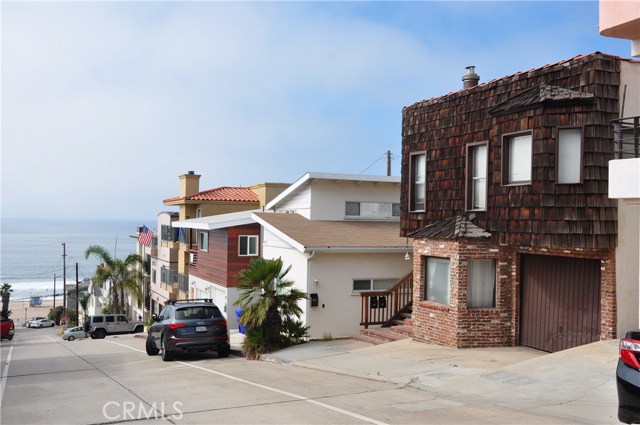 225 42nd Street, Manhattan Beach, California 90266, ,Residential Income,Sold,42nd,SB17265590