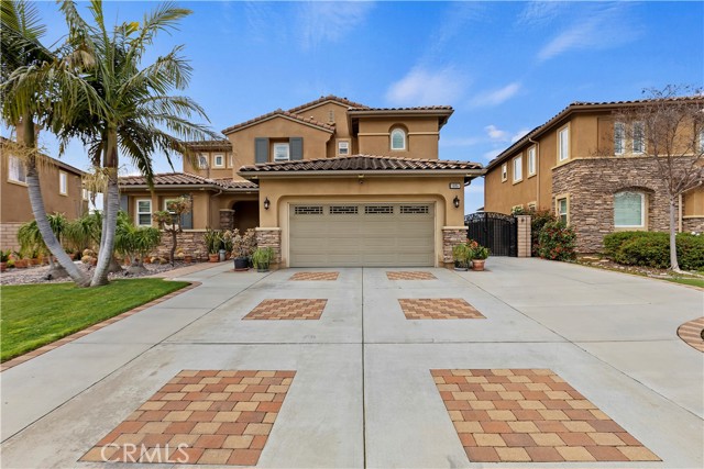 Detail Gallery Image 3 of 58 For 16957 Valley Spring Dr, Riverside,  CA 92503 - 4 Beds | 3 Baths