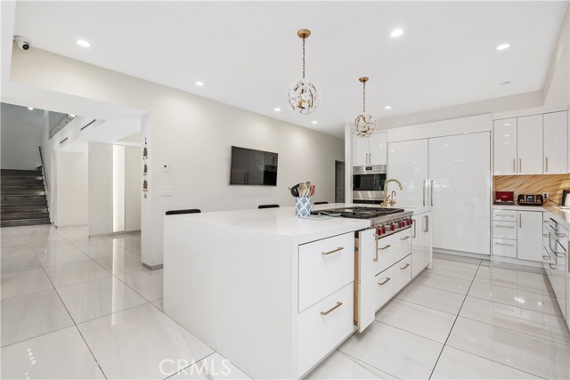 Detail Gallery Image 11 of 39 For 22 Round up, Bell Canyon,  CA 91307 - 6 Beds | 6/1 Baths