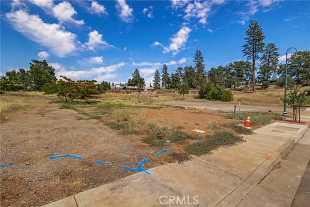 45 Pearson Road, Paradise CA: https://media.crmls.org/medias/46719045-3723-49ec-8a0e-3d43af2f7afd.jpg