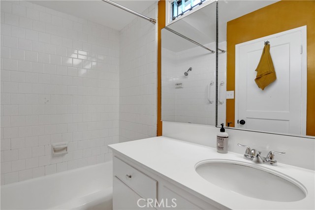 3780 Beethoven Street, Los Angeles CA: https://media.crmls.org/medias/4671af36-84c8-4e0e-a005-47d9d6f4996f.jpg