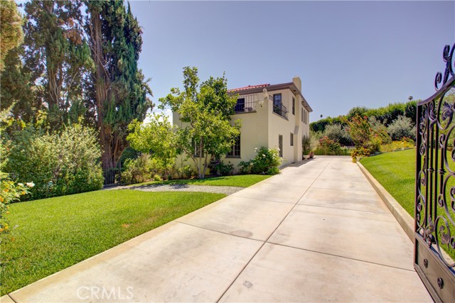 Detail Gallery Image 5 of 50 For 1205 W Highland Ave, Redlands,  CA 92373 - 4 Beds | 3/2 Baths