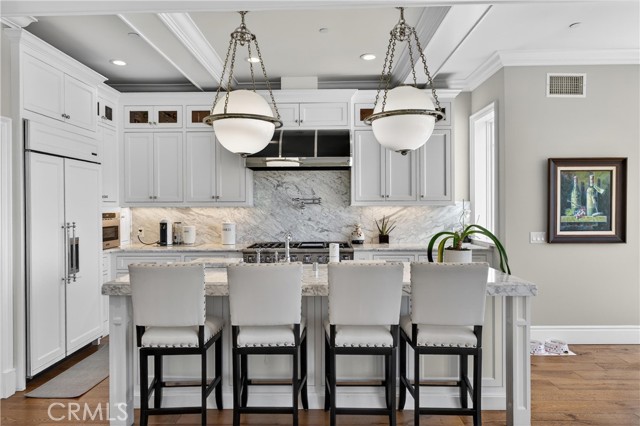 Detail Gallery Image 22 of 74 For 405 Blumont St, Laguna Beach,  CA 92651 - 5 Beds | 6/1 Baths