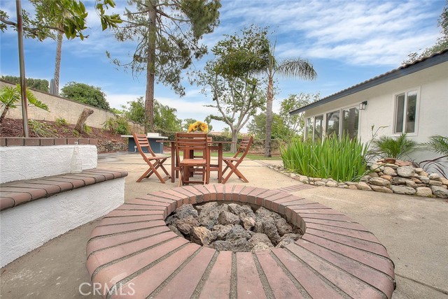 6087 Carol Avenue, Rancho Cucamonga CA: https://media.crmls.org/medias/46721471-4e65-45ac-80c1-fffe3034ed8d.jpg