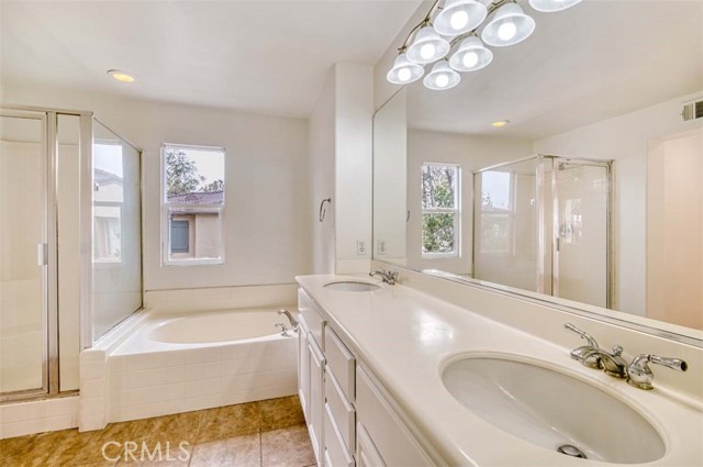 Detail Gallery Image 16 of 28 For 97 Sapphire #39,  Irvine,  CA 92602 - 3 Beds | 2/1 Baths