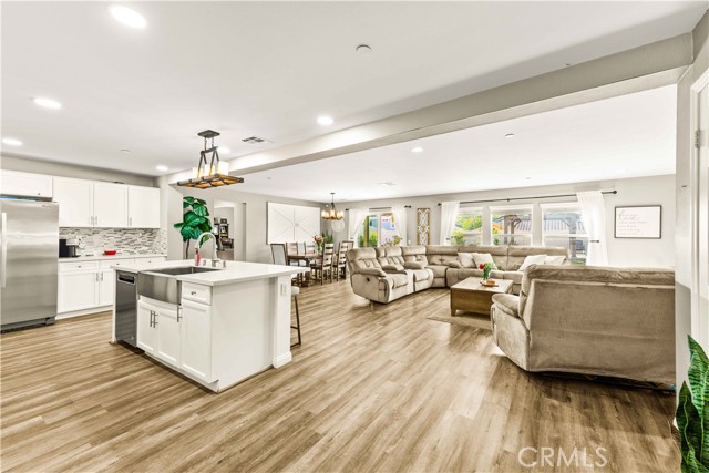 Detail Gallery Image 9 of 46 For 20407 Lyon Rd, Riverside,  CA 92507 - 4 Beds | 2/1 Baths