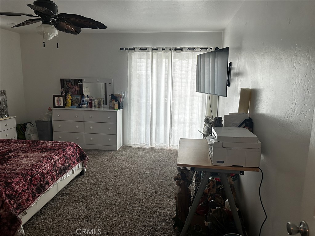 https://media.crmls.org/medias/4674787a-d032-477f-b41c-18a95a9b26bc.jpg?preset=X-Large