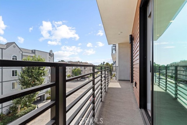 Detail Gallery Image 16 of 22 For 4383 Sepulveda Bld #303,  Sherman Oaks,  CA 91403 - 1 Beds | 1 Baths